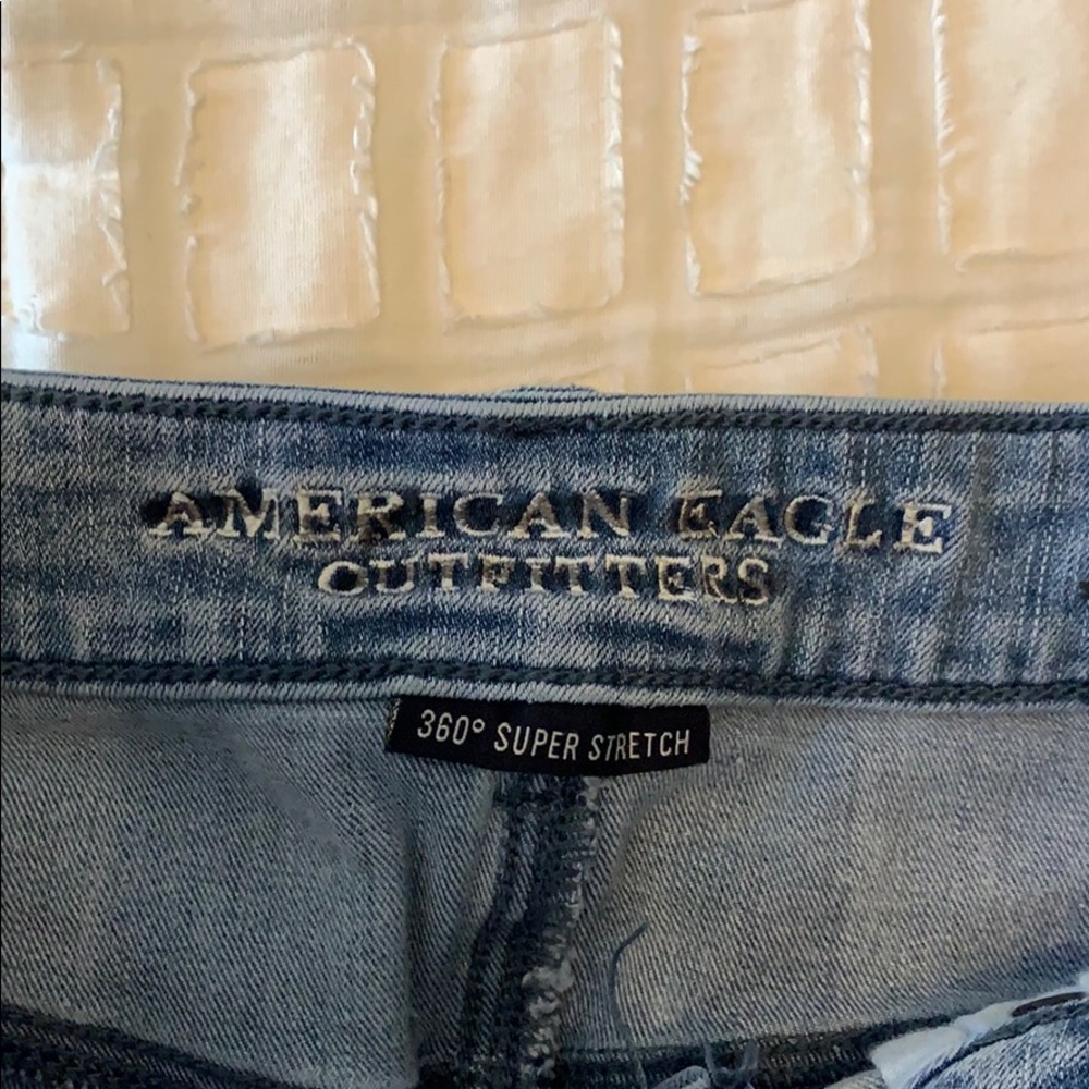 American Eagle ripped shorts - Picture 3 of 3